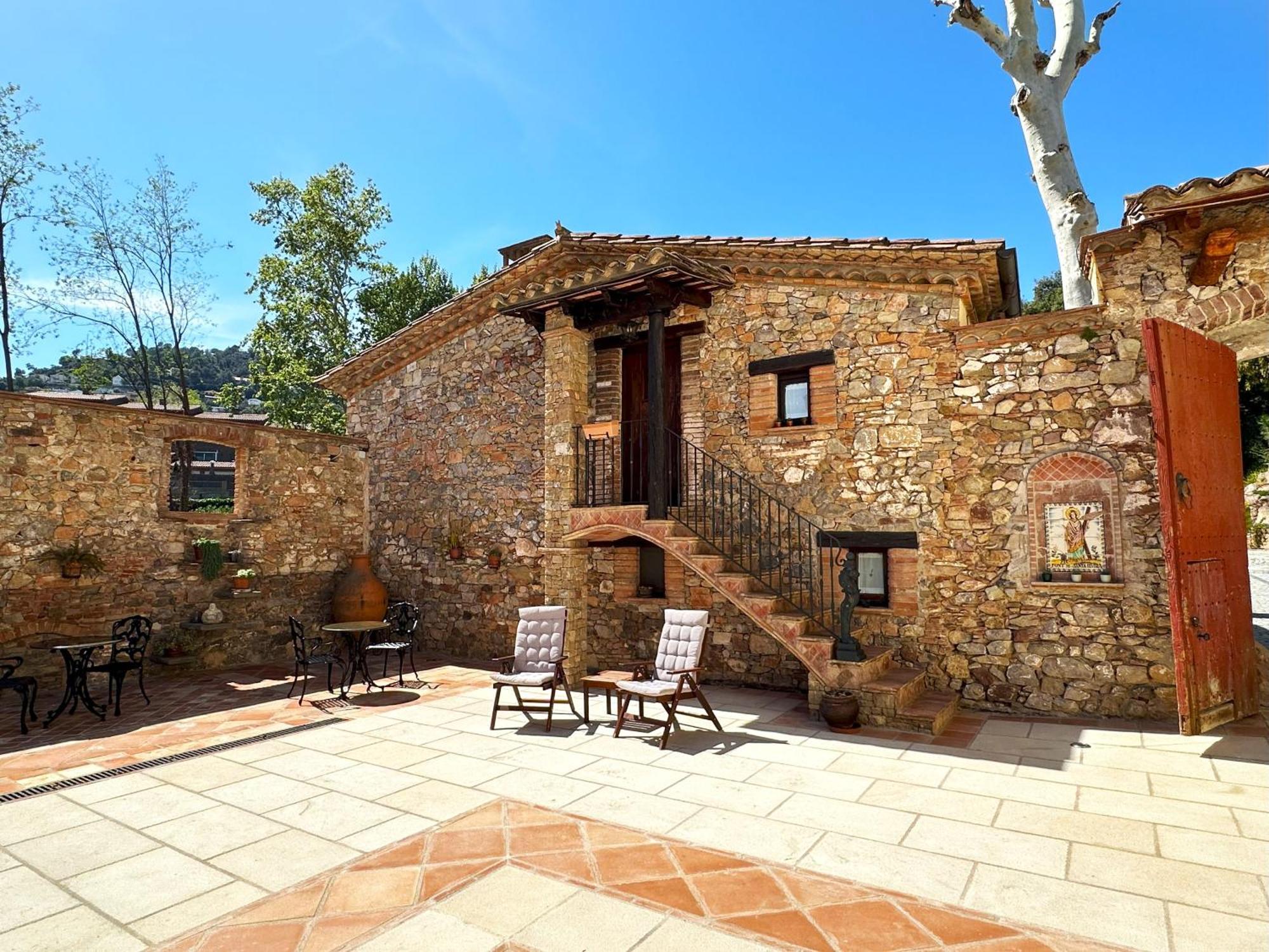 Masia Can Viver - Olive Oil Tourism B&B Bigues I Riells Exterior foto